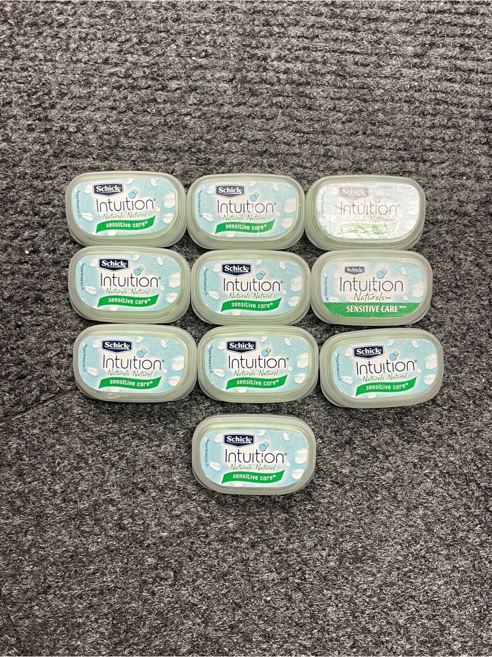Schick Intuition Sensitive Skin Aloe Refill blades lot of 10 NWT